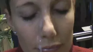 Appel vidéo masturbant de Kitana Lure pour le sexe vidéo porno hard GP1638