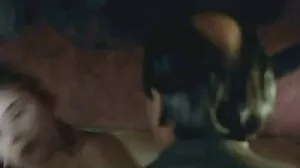 Alena Croft MILF you porn video gratuit aux gros seins prend les boules de la BBC de Dredd profondément
