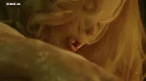 Teen Harlow rend les video potno gratuite choses très difficiles pour son beau-père
