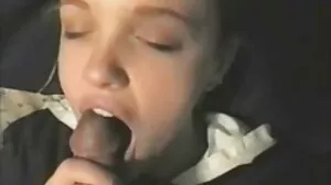 Adriana Chechik échange du xxx porno video gratuit sperme avec l'adolescente Megan Rain, Dream Team partage de la crème anale
