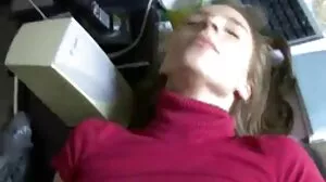 Une ado affamée obtient un soin du visage crémeux pour le video porno sexe petit-déjeuner GP1670