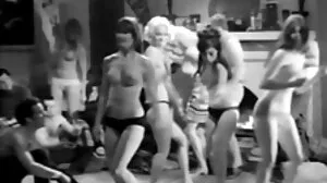 Sunny, merci tukif vidéo porno pour la baise